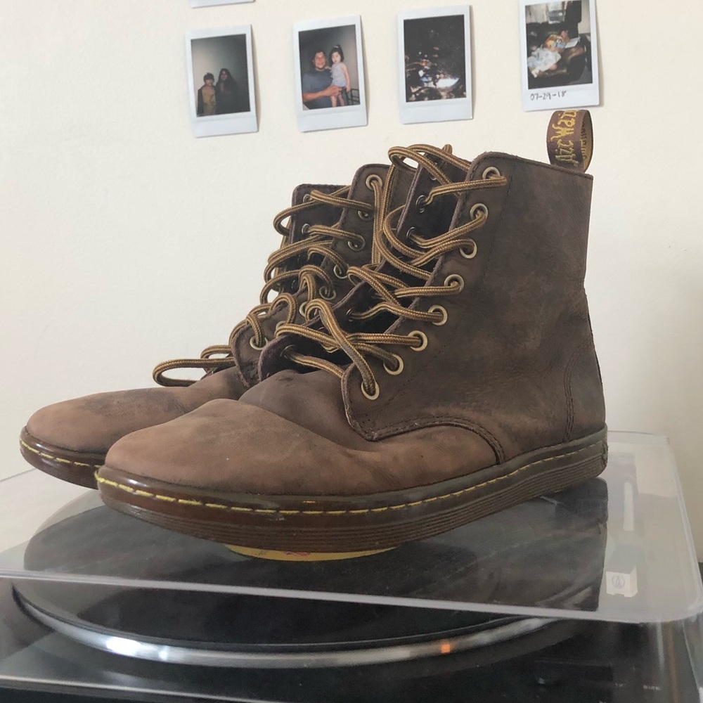Tobías Dr. Martens Boots in Brown